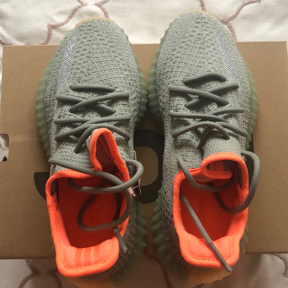 NEW Yeezy 350 V2 Sage size 6.5 Men’s